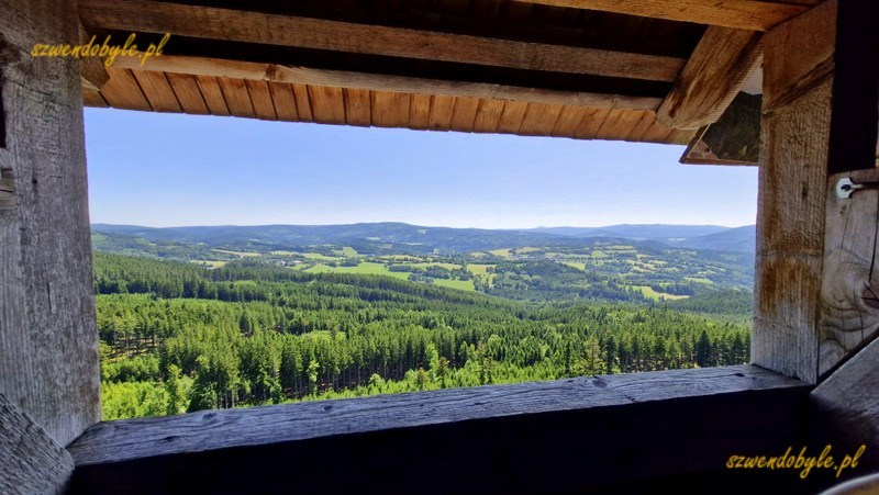 Czechy, Szumawa. Widok na okolicę zamku Kašperk. 20250621_143949-ink