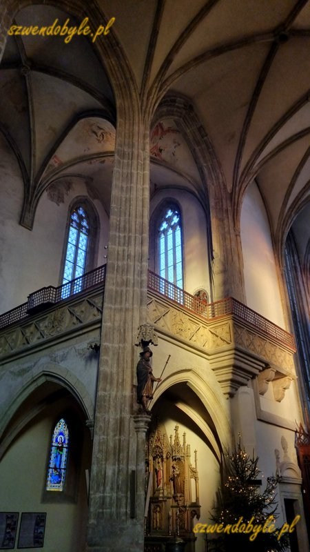 Czechy, Kutn&aacute; Hora. Wnętrze kościoła św. Jakuba. 
20251227_150341-ink