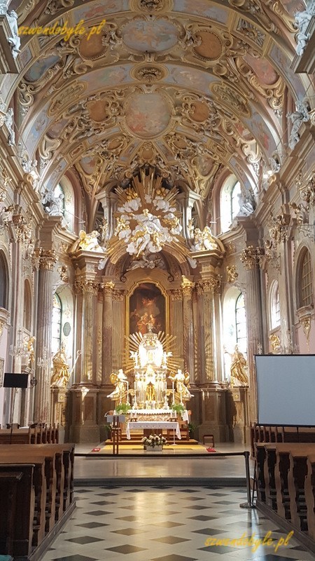 Ołomuniec, Svatý Kopeček. Widok wnętrza bazyliki Nawiedzenia Najświętszej Marii Panny.