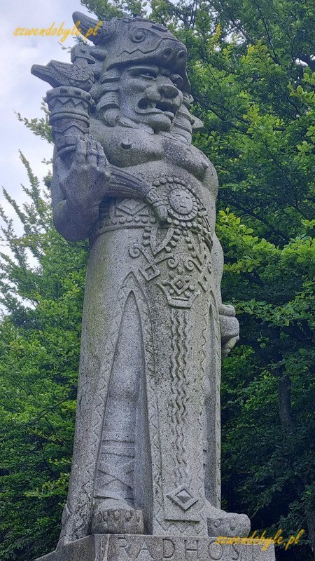 Czechy, Pustevny. Posąg Radegasta na g&oacute;rze Radegast. 20250809_114639-ink