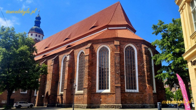 Cottbus, kościół św. Mikołaja (Oberkirche St. Nikolai) - widok od tylnej strony. 20240626_140721-ink