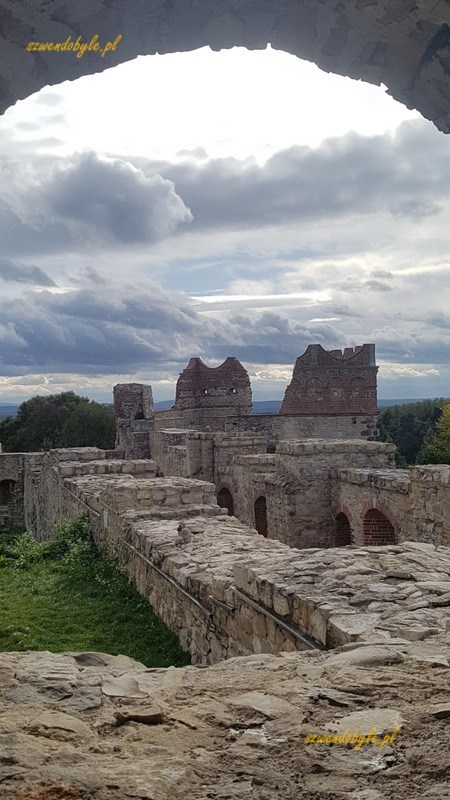 Zamek Tenczyn.