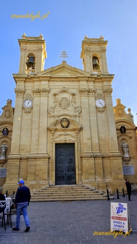 Gozo, Rabat (Victoria) - bazylika św. Jerzego przy Pjazza san Ġorġ. 20250303_164649-ink