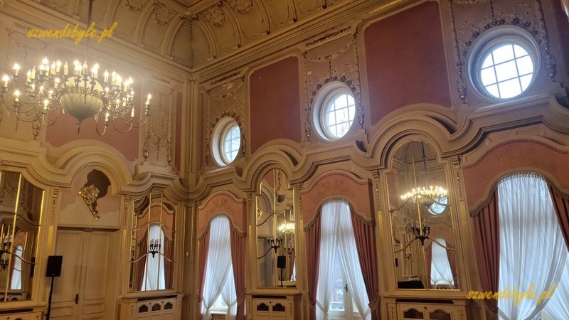 Pałac Poznańskiego. Sala lustrzana (balowa).