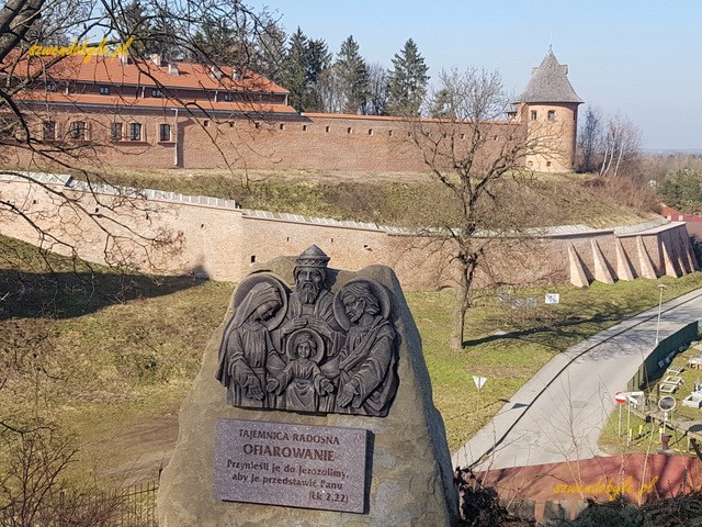 Jarosław, widok na klasztor bernardynek.