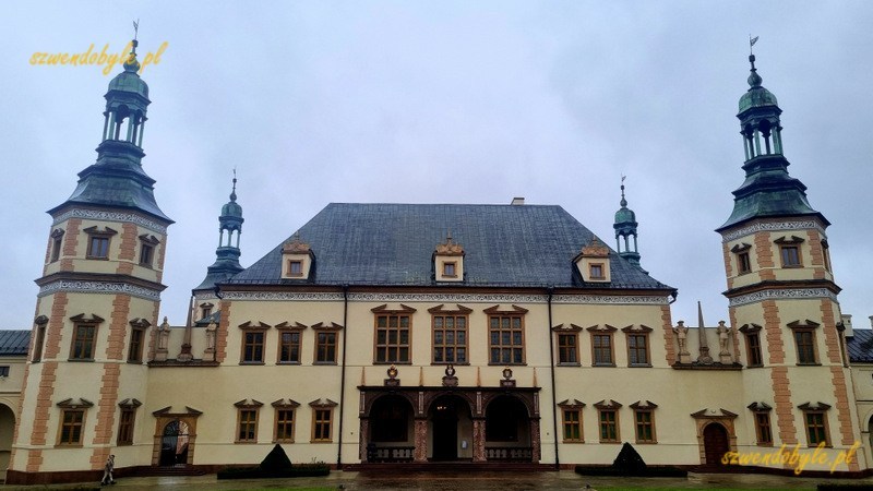 Pałac Biskupów Krakowskich w Kielcach, obecnie Muzeum Narodowe.