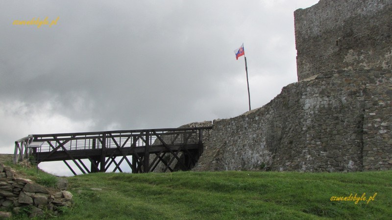 Šariš, wejście do wieży zamkowej. 